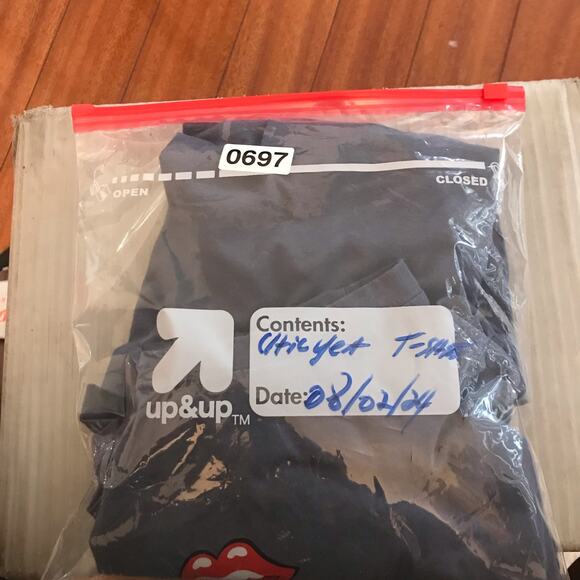 CHICYEA NOVELTY T-SHIRT Men's M Black Short Sleeved - Picture 6 of 6